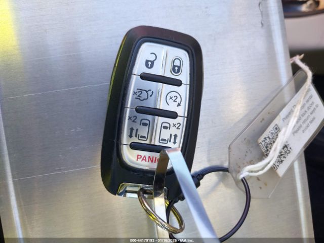 2023 CHRYSLER PACIFICA 2C4RC1BG6PR625078 Photo 10