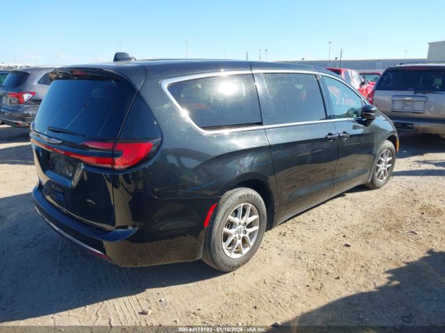 2023 CHRYSLER PACIFICA 2C4RC1BG6PR625078 Photo 3
