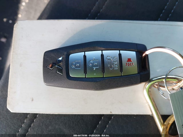 2022 MITSUBISHI OUTLANDER JA4J3UA81NZ011772 Photo 10