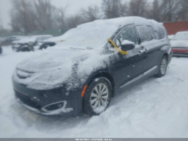 2018 CHRYSLER PACIFICA 2C4RC1FG5JR113295 Photo 1