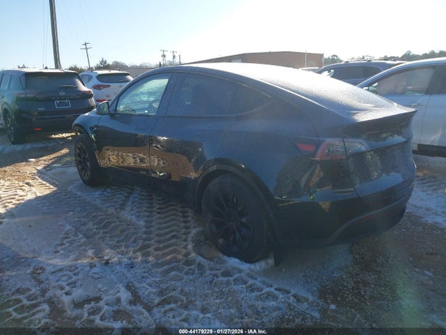 Продаж на аукціоні авто 2023 Tesla Model Y Awd/long Range Dual Motor All-wheel Drive, vin: 7SAYGDEE9PA075933, номер лоту: 44179229