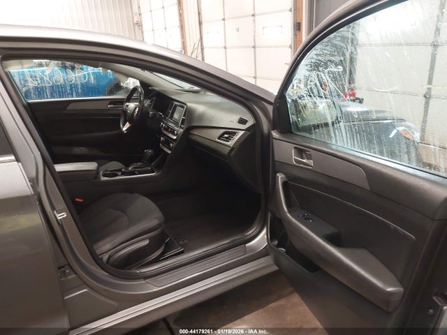 44179261 :رقم المزاد ، 5NPE34AF7KH788062 vin ، 2019 Hyundai Sonata Sel مزاد بيع