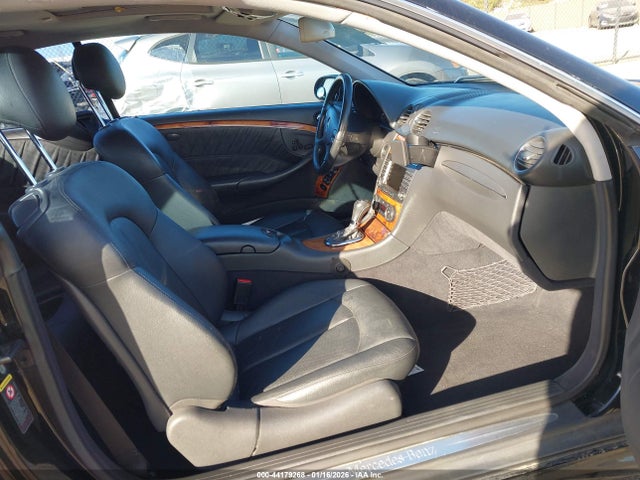 2005 MERCEDES-BENZ CLK 500 WDBTJ75J85F144371 Photo 4