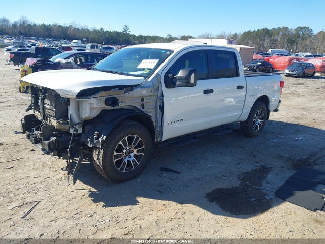 2024 NISSAN TITAN 1N6AA1ED0RN112636 Photo 1