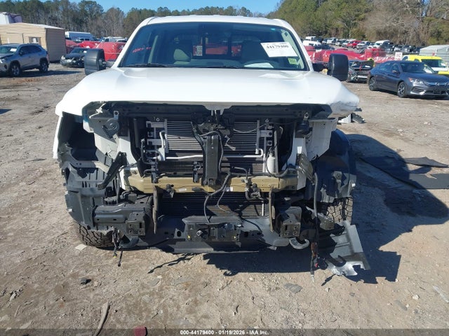 2024 NISSAN TITAN 1N6AA1ED0RN112636 Photo 5