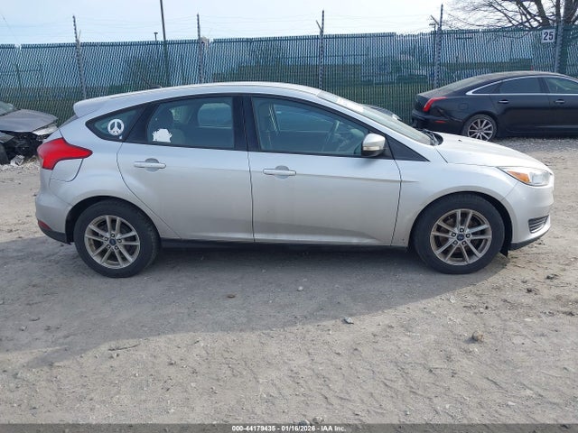 Ford FOCUS SE 2015 1FADP3K2XFL282464 Image 12