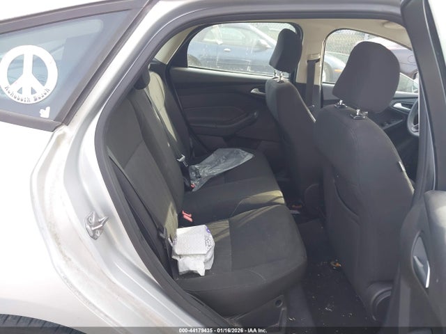 Ford FOCUS SE 2015 1FADP3K2XFL282464 Image 8