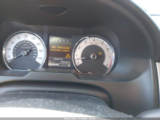 2011 JAGUAR XF SAJWA0FBXBLS16666 Photo 6