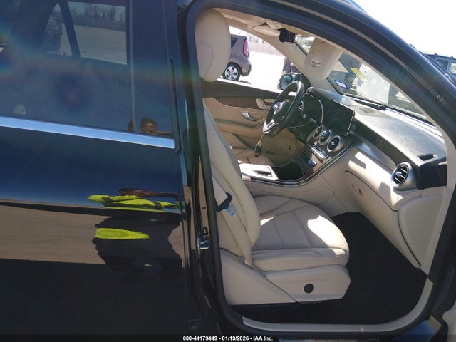 W1N0G8DB7MV293452 Mercedes-Benz Glc 300 Suv
