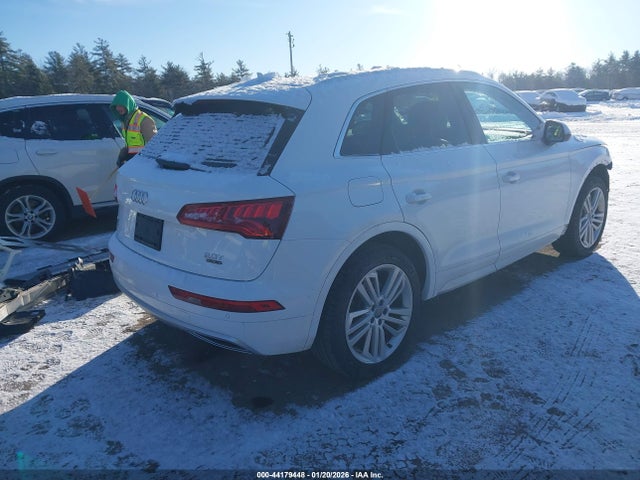 WA1BNBFY1J2202543 Audi Q5 2.0t Premium/2.0t Tech Premium