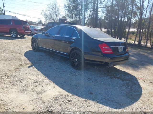 2012 MERCEDES-BENZ S 550 WDDNG9EB4CA490737 Photo 2