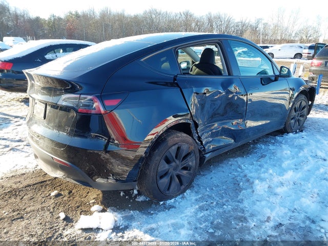 2024 TESLA MODEL Y 7SAYGAEE8RF153025 Photo 3