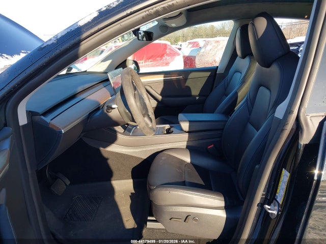 2024 TESLA MODEL Y 7SAYGAEE8RF153025 Photo 4