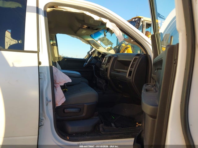 3C6UR5HL1JG151081 RAM 2500 Tradesman 4x4 8&#039; Box