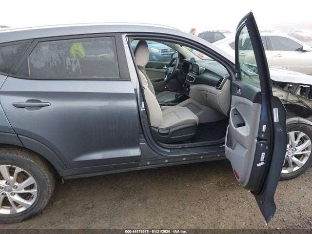 KM8J33A46MU292388 Hyundai Tucson Value