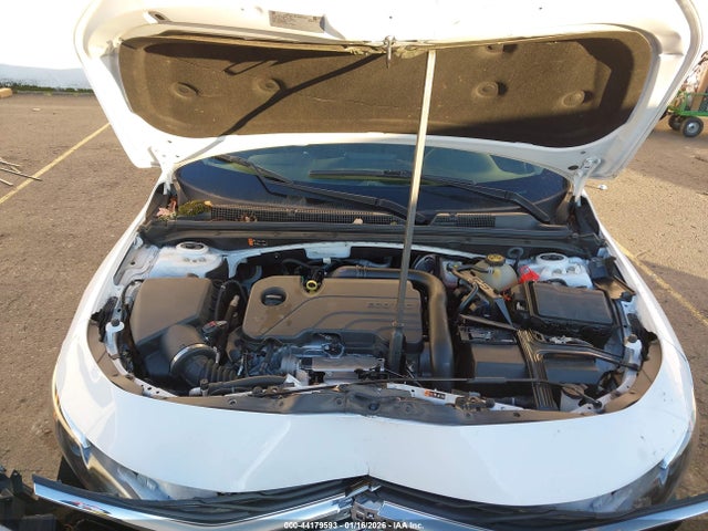 1G1ZD5ST9NF153196 Chevrolet Malibu Fwd Lt