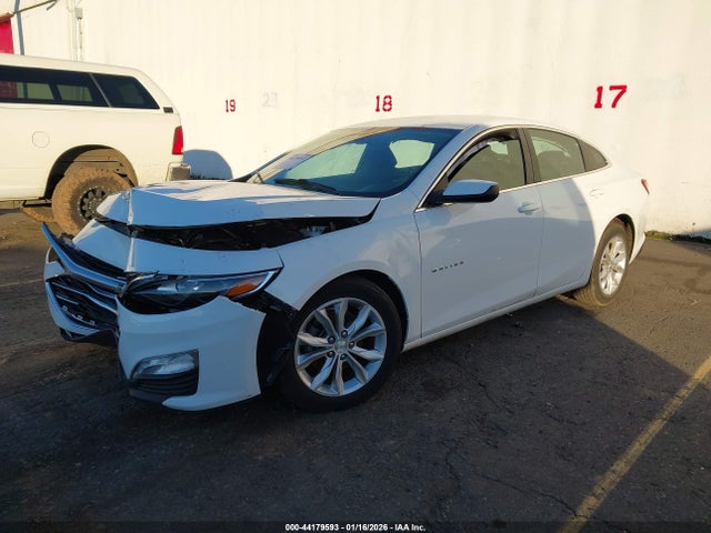 1G1ZD5ST9NF153196 Chevrolet Malibu Fwd Lt