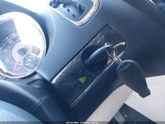 2016 CHRYSLER TOWN & COUNTRY 2C4RC1BG8GR199457 Photo 10