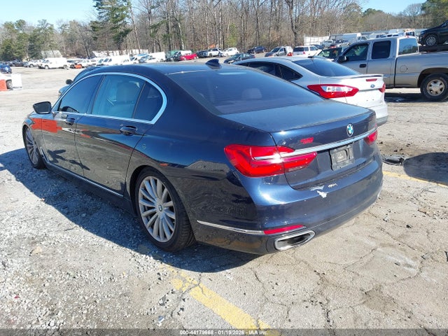 2016 BMW 740I WBA7E2C50GG546797 Photo 2