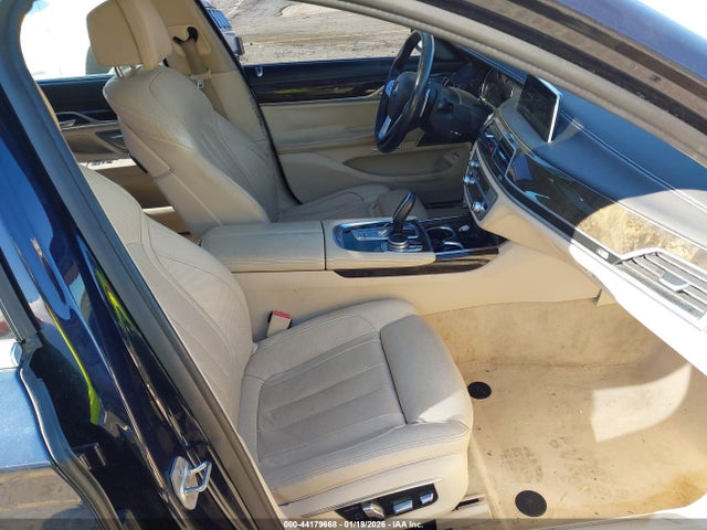 2016 BMW 740I WBA7E2C50GG546797 Photo 4
