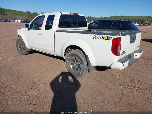 2016 NISSAN FRONTIER 1N6AD0CW2GN703747 Photo 2