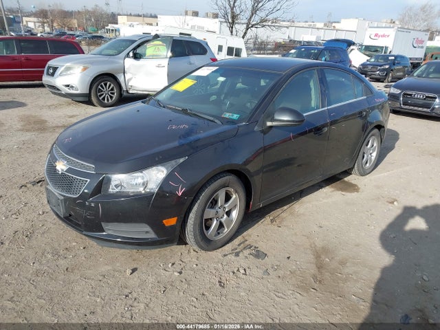Chevrolet Cruze 1lt Auto 2014 1G1PC5SB6E7447327 Image 2