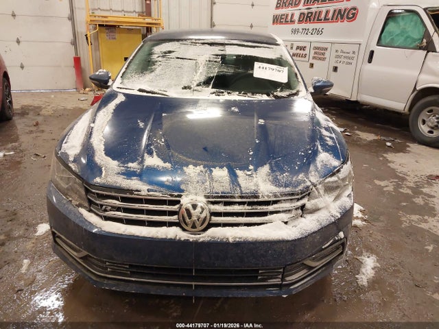 44179707 :رقم المزاد ، 1VWAT7A32GC014890 vin ، 2016 Volkswagen Passat 1.8t S مزاد بيع
