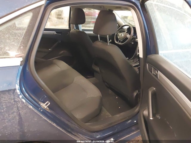44179707 :رقم المزاد ، 1VWAT7A32GC014890 vin ، 2016 Volkswagen Passat 1.8t S مزاد بيع