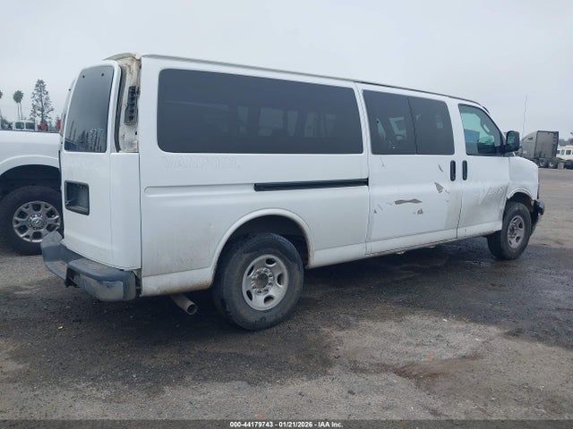 1GAZGNFG1K1369833 Chevrolet Express 3500 Ls
