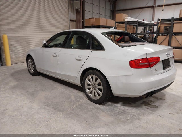 2013 AUDI A4 WAUBFAFLXDN012337 Photo 2