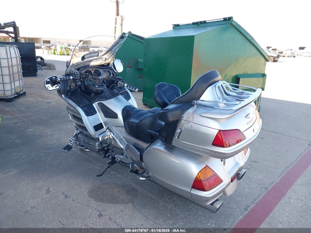 2005 HONDA GL1800 1HFSC47495A401554 Photo 2
