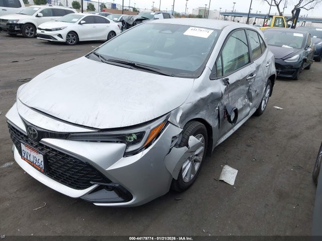 JTND4MBE6T3254977 Toyota COROLLA SE