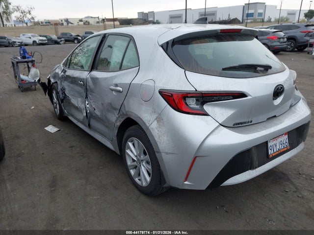 JTND4MBE6T3254977 Toyota COROLLA SE