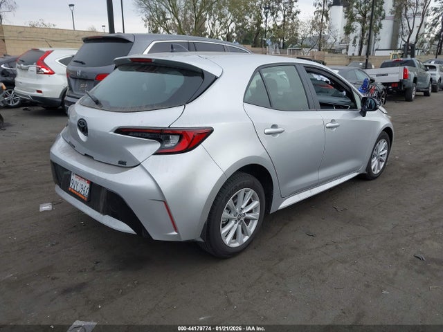 JTND4MBE6T3254977 Toyota COROLLA SE