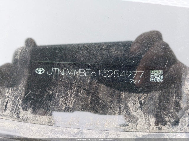 JTND4MBE6T3254977 Toyota COROLLA SE