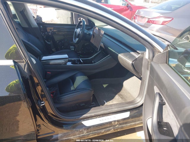 2019 TESLA MODEL 3 5YJ3E1EA3KF410267 Photo 4