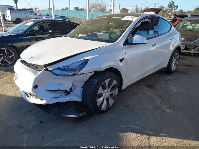 2021 TESLA MODEL Y 5YJYGAEEXMF112658 Photo 1