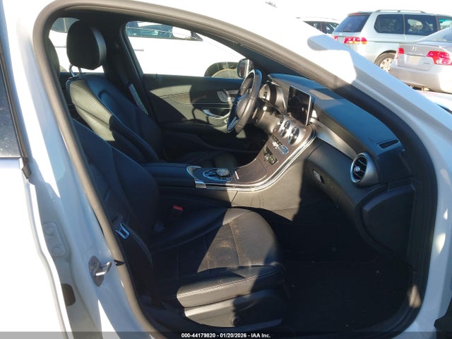 W1KWF8DB2LR572616 Mercedes-Benz C 300