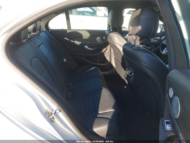 W1KWF8DB2LR572616 Mercedes-Benz C 300