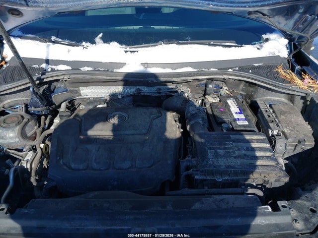 2018 VOLKSWAGEN TIGUAN 3VV0B7AX3JM096236 Photo 9