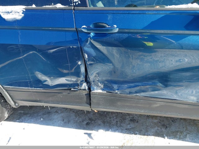 2018 VOLKSWAGEN TIGUAN 3VV0B7AX3JM096236 Photo 5