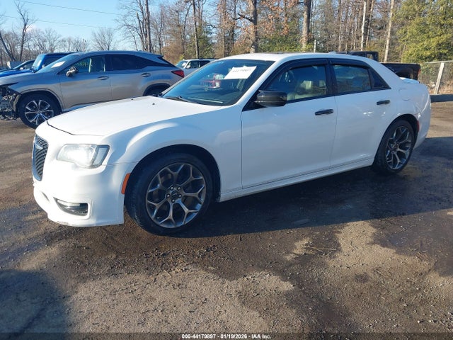 Aukcja sprzedaży 2017 Chrysler 300 300s, vin: 2C3CCABGXHH657484, numer aukcji: 44179897