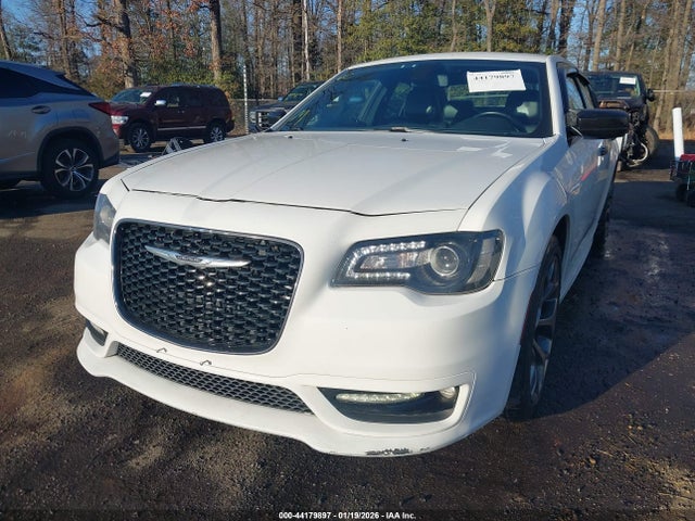 Aukcja sprzedaży 2017 Chrysler 300 300s, vin: 2C3CCABGXHH657484, numer aukcji: 44179897