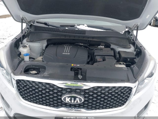 5XYPGDA50JG418338 KIA Sorento 3.3l Lx
