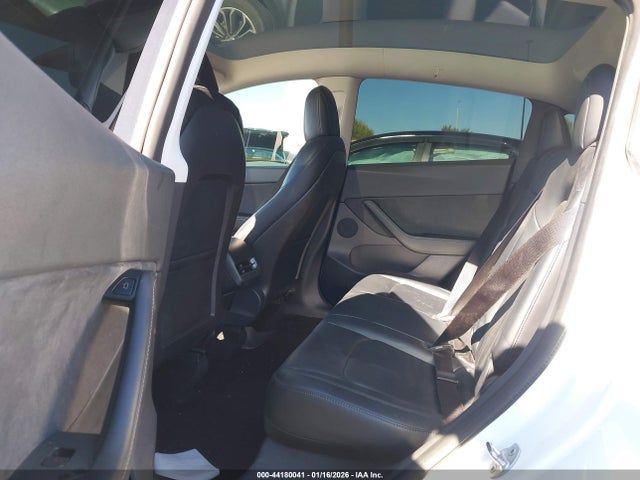 Auction sale of the 2021 Tesla Model Y Performance Dual Motor All-wheel Drive, vin: 5YJYGDEF8MF197557, lot number: 44180041