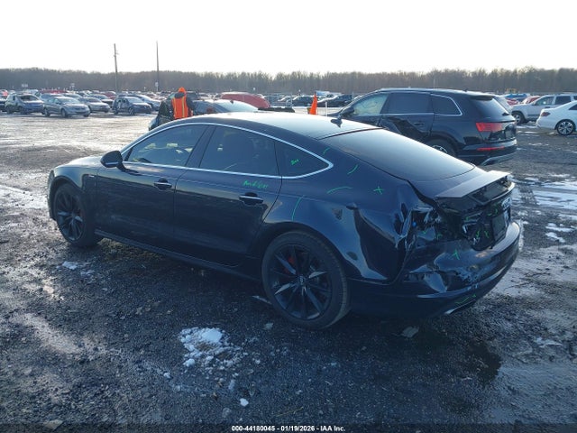 2016 AUDI A7 WAU2GAFC3GN014920 Photo 2