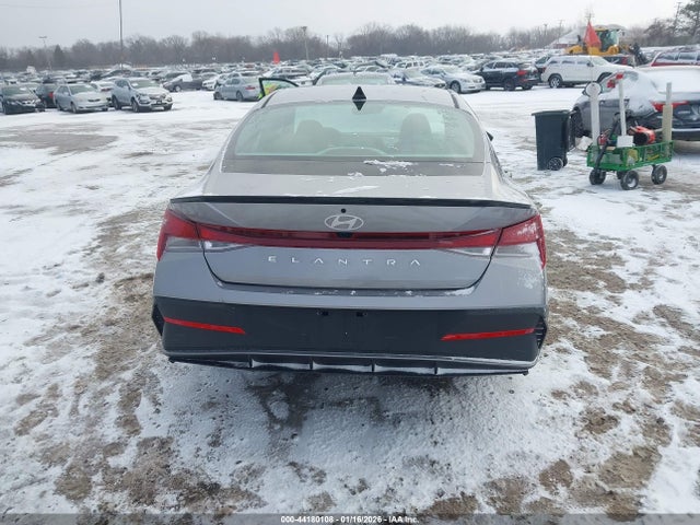 44180108 :رقم المزاد ، KMHLM4DG5TU110549 vin ، 2026 Hyundai Elantra Sel Sport مزاد بيع