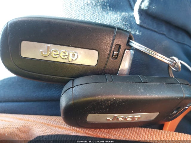 44180133 :رقم المزاد ، ZACCJBAB9JPH38820 vin ، 2018 Jeep Renegade Upland Edition 4x4 مزاد بيع