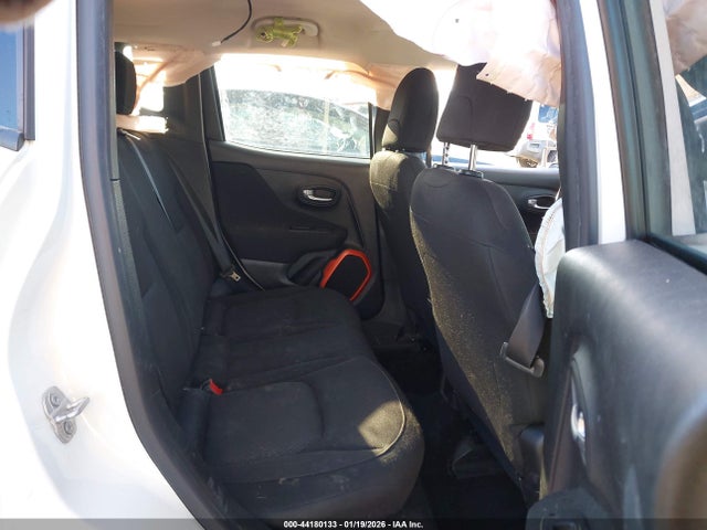 44180133 :رقم المزاد ، ZACCJBAB9JPH38820 vin ، 2018 Jeep Renegade Upland Edition 4x4 مزاد بيع