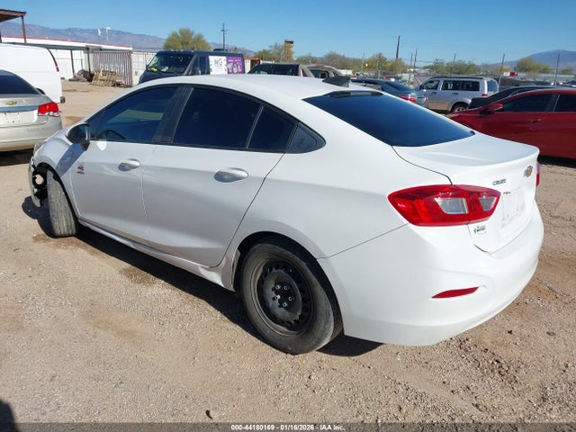 1G1BC5SM5H7223983 Chevrolet Cruze Ls Auto